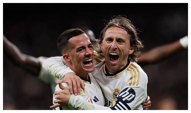 关于利物浦绝杀巴萨，莫德里奇梅开二度德甲的信息