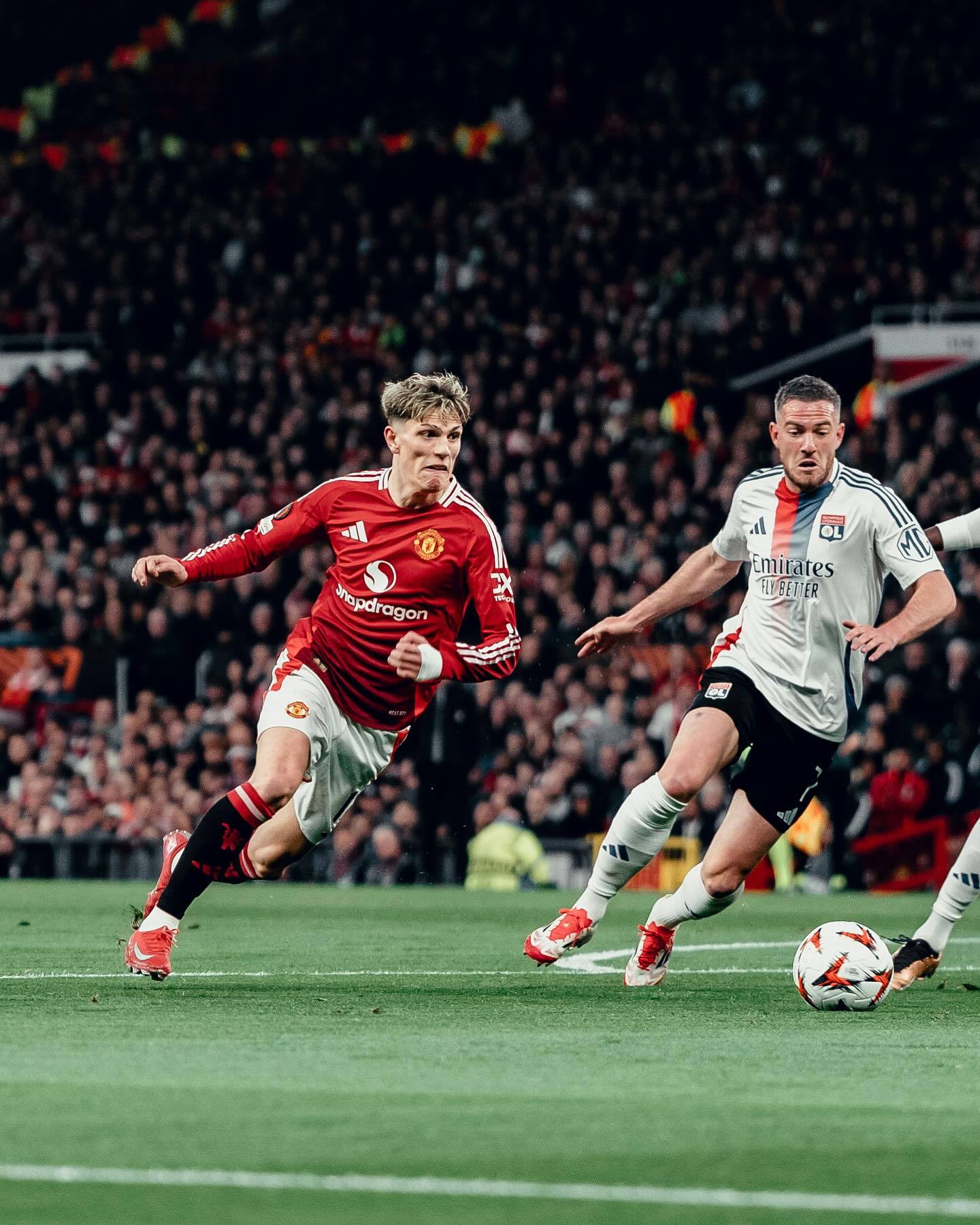 曼联战平利物浦，内马尔补时绝平欧联杯