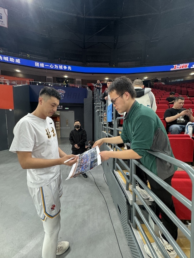 -上海男篮阵容稳定，迎来开门红